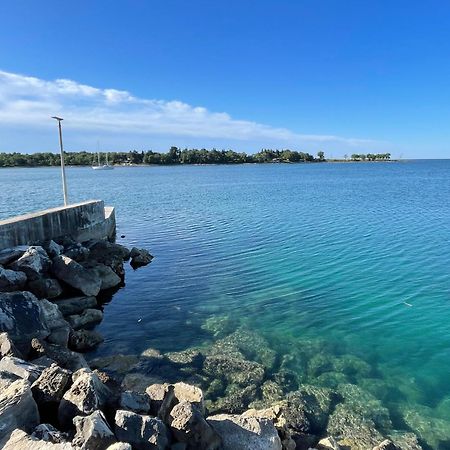 Todor Seaside Apartments Ловречица Экстерьер фото
