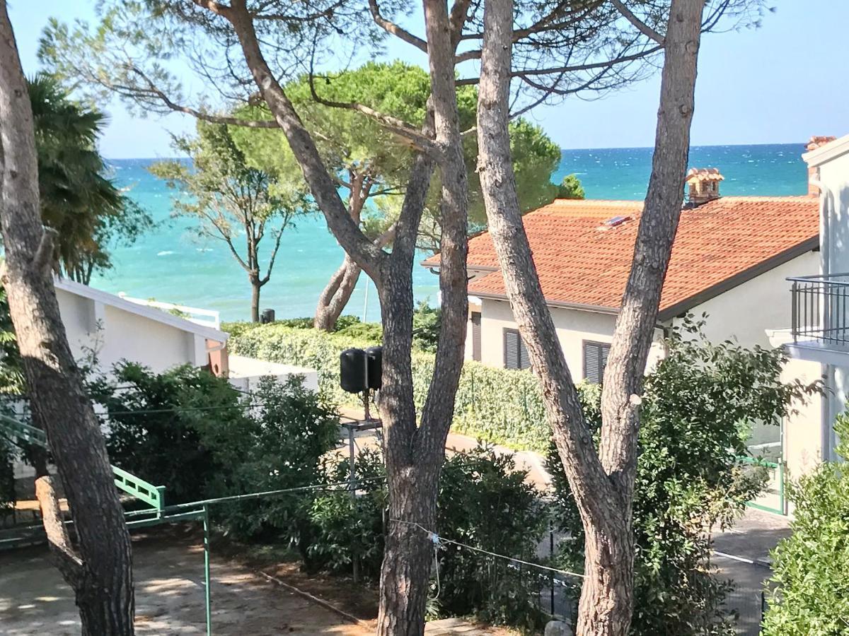Todor Seaside Apartments Ловречица Экстерьер фото